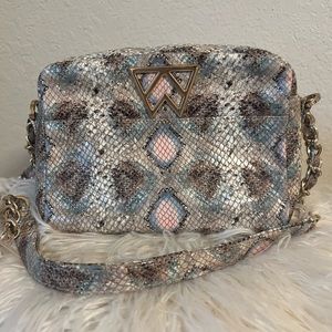 Kelly Wynne Mingle Mingle Mini bag in pastel grey/pink/blue snakeskin